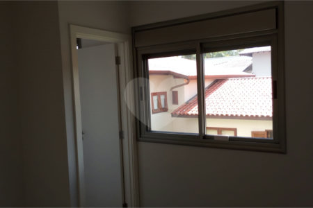 Casa à venda com 4 suítes no condomínio Estância Marambaia, Vinhedo - SP
