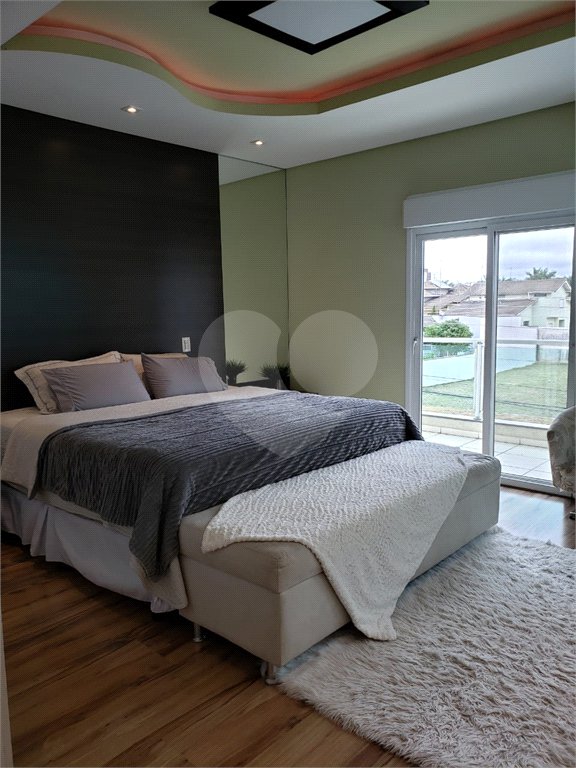 Casa à venda ou para alugar com 4 suítes no condomínio Suzano, Suzano - SP