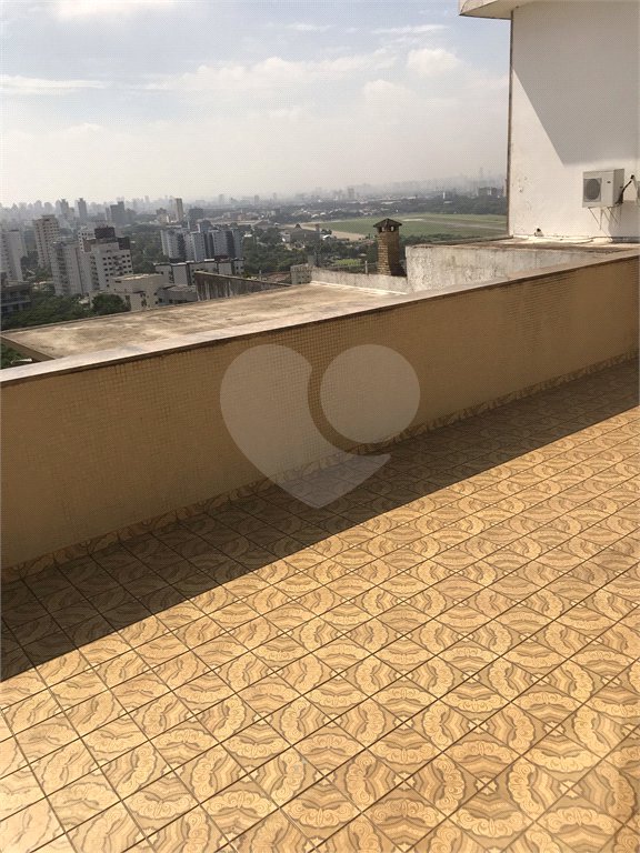 Sobrado à venda com 5 quartos, sendo 1 suíte, em Jardim São Bento, São Paulo, SP