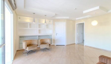 Apartamento à venda com 4 quartos, sendo 2 suítes,  em Jardim Marajoara, São Paulo, SP