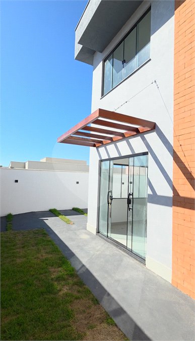 Casa à venda com 3 quartos, sendo 2 suítes, em Guriri, Cabo Frio, RJ