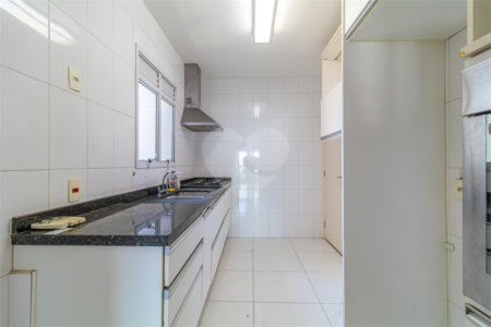 Apartamento à venda com 3 suítes em Brooklin, São Paulo, SP