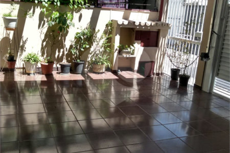 Casa à venda com 4 quartos, sendo 1 suíte, em Alto da Lapa, São Paulo, SP