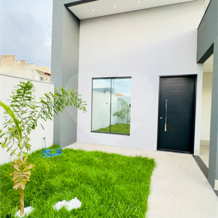 Casa à venda com 3 quartos, sendo 1 suíte, em Jardim das Palmeiras, Cuiabá, MT