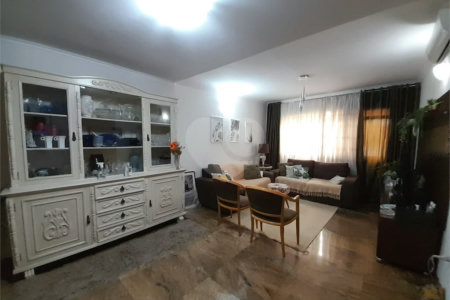 Sobrado à venda com 4 quartos, sendo 1 suíte, em Santana, São Paulo, SP