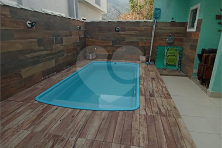 Casa à venda com 3 suítes no condomínio Mansões da Prata, Rio de Janeiro - RJ