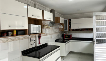 Casa Térrea à venda com 4 quartos, sendo 2 suítes,  em Planalto Paulista, São Paulo, SP