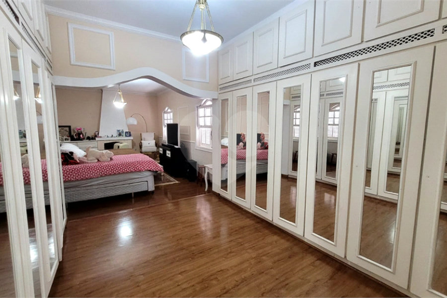 Casa à venda com 4 suítes no condomínio Parque Imperial da Cantareira, Mairiporã - SP