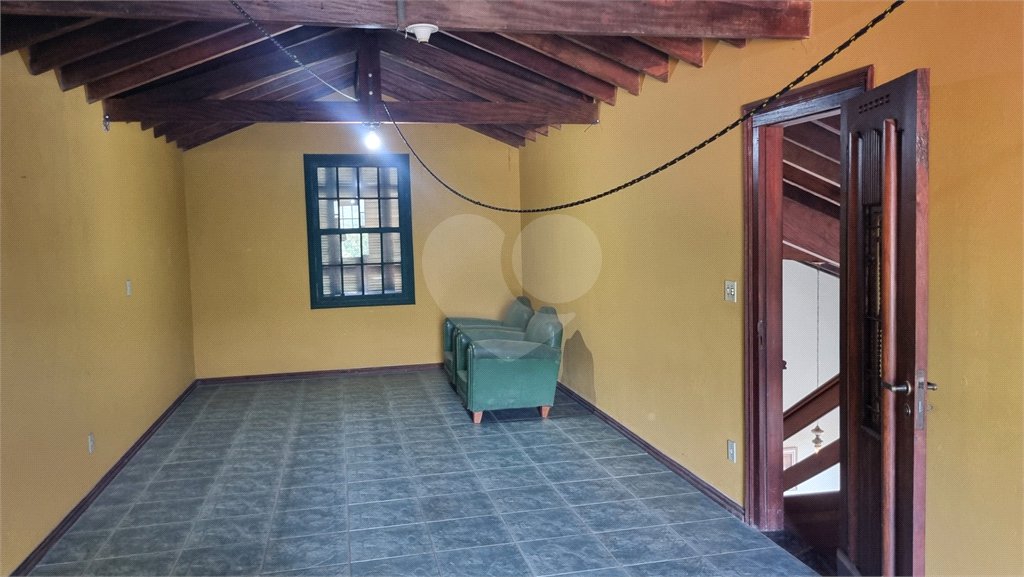Casa à venda com 3 quartos, sendo 1 suíte, em Bosque, Vinhedo, SP