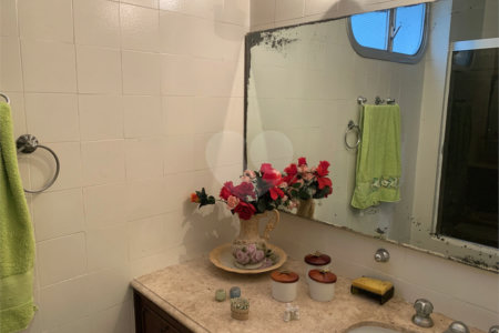 Apartamento à venda com 3 quartos, sendo 1 suíte,  em Jardim Marajoara, São Paulo, SP