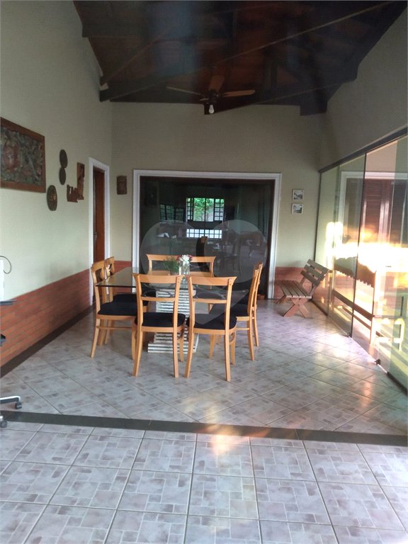 Chácara à venda com 6 quartos, sendo 3 suítes, em Sítios de Recreio Jardins de Itaici, Indaiatuba, SP