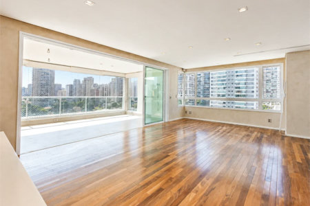 Apartamento à venda com 4 suítes em Cidade Monções, São Paulo, SP