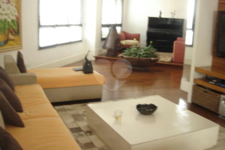 Apartamento à venda com 4 quartos, sendo 2 suítes, em Santa Teresinha, São Paulo, SP