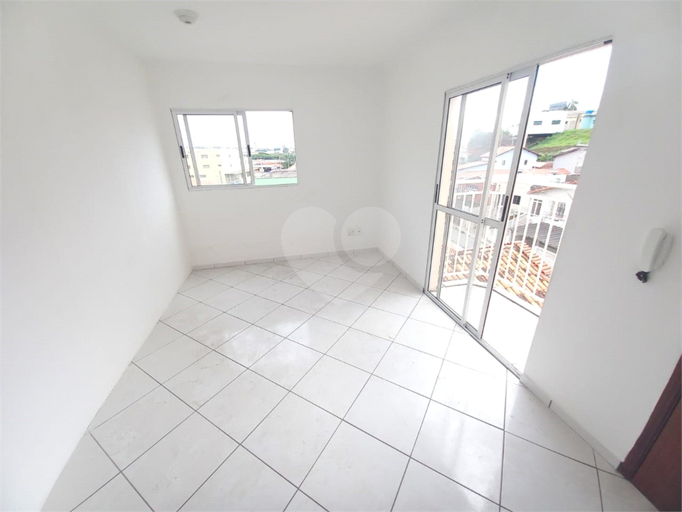 Apartamento à venda com 1 quarto em Vila Haro, Sorocaba, SP