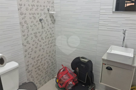 Casa à venda com 3 quartos, sendo 2 suítes, em Jardim Míriam, Suzano, SP