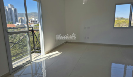 Apartamento à venda com 2 quartos, sendo 1 suíte,  em Vila Thais, Atibaia, SP