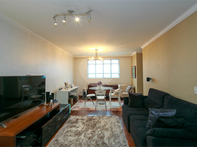 Apartamento à venda com 4 quartos, sendo 1 suíte,  em Chácara Santo Antônio (zona Sul), São Paulo, SP