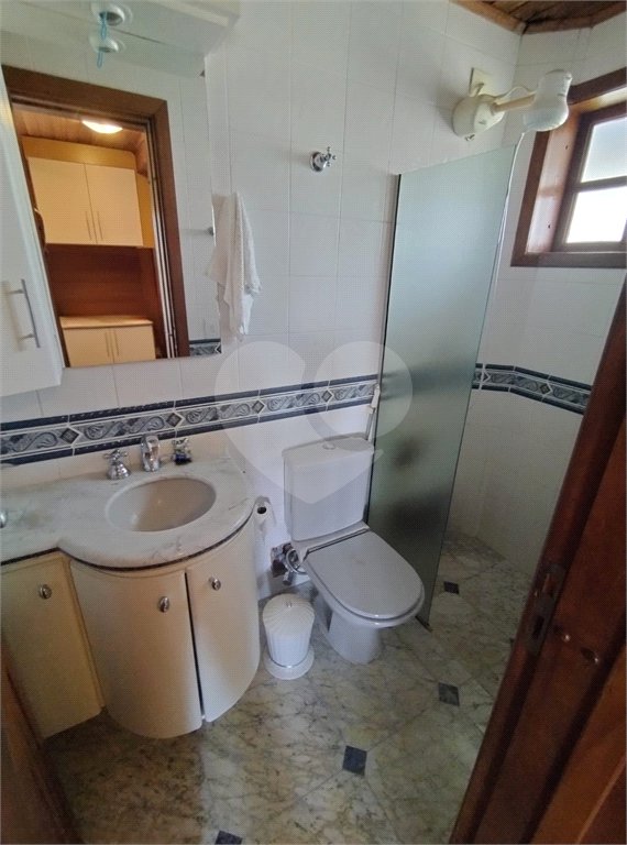 Casa à venda com 3 quartos, sendo 1 suíte, no condomínio Bosque de Greviléa, Vinhedo - SP