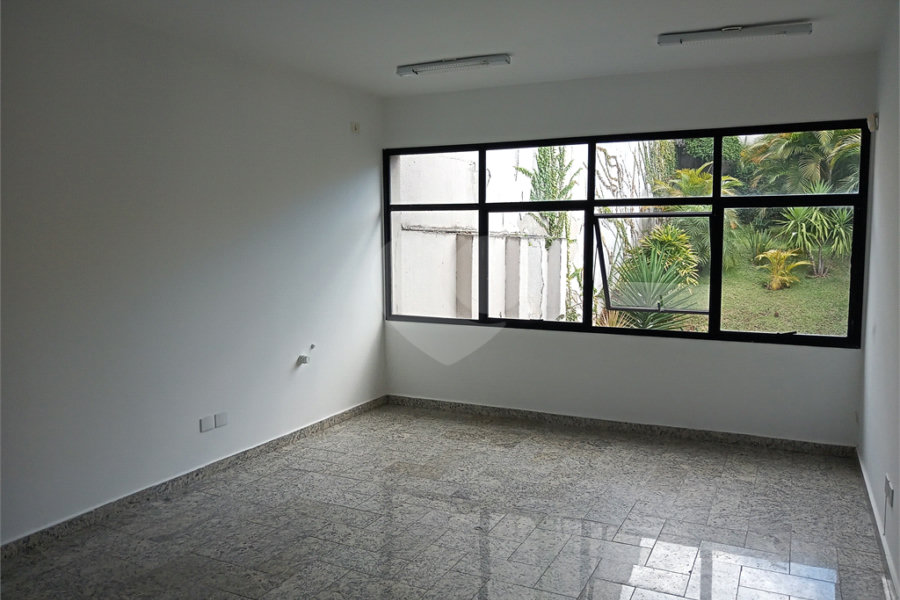 Prédio à venda em Santana, São Paulo, SP