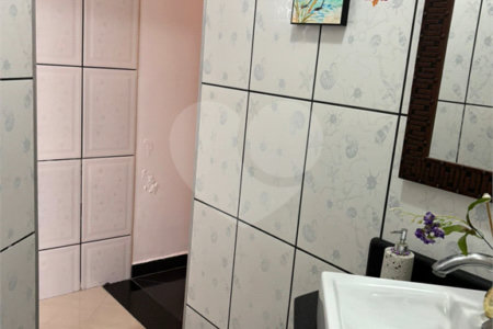 Sobrado à venda com 3 suítes em Jardim Imperador, Suzano, SP