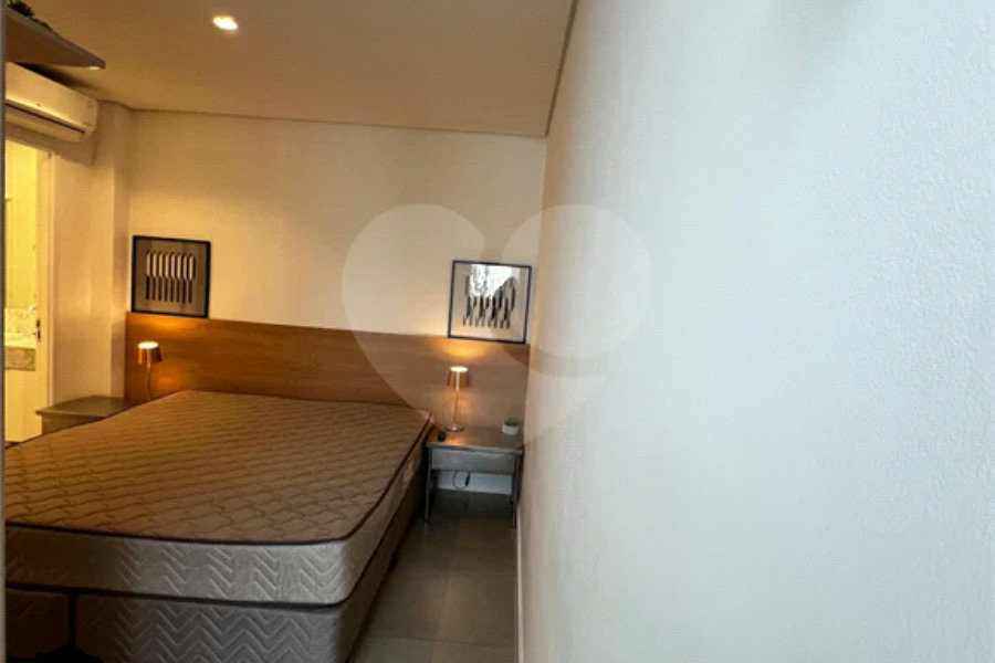 Linda Cobertura Duplex para venda no Jardim Paulista com 87,45 m² decorada!