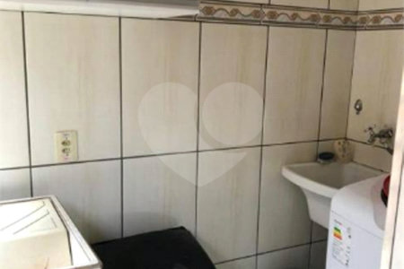 Casa térrea no Douradinho.