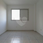 Apartamento no Cambuci com 2 dormitórios e vaga à venda