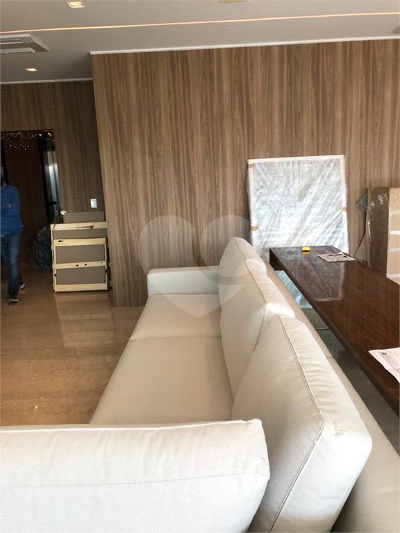 Apartamento à venda com 4 suítes em Vila Gomes Cardim, São Paulo, SP