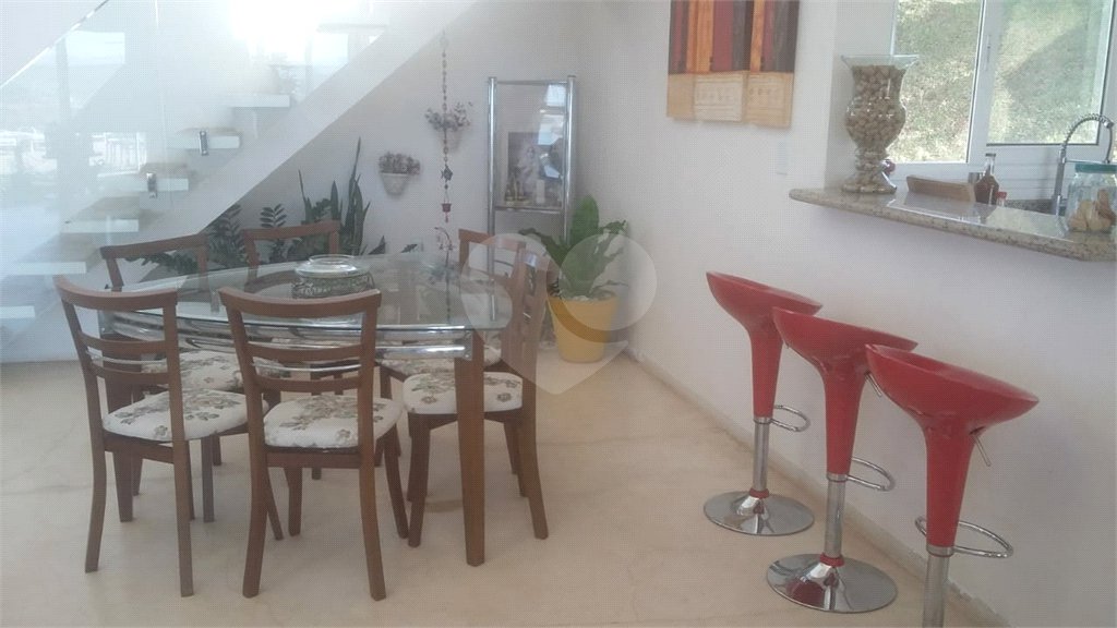 Casa à venda com 4 quartos, sendo 2 suítes, em Pinhal, Jarinu, SP