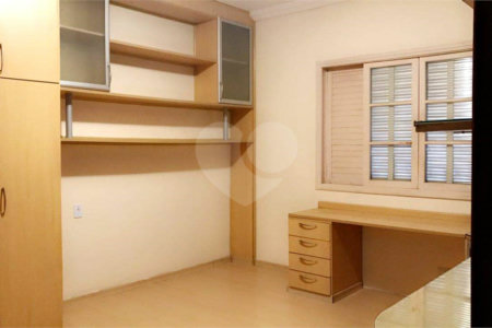 Casa Térrea à venda com 3 quartos, sendo 2 suítes,  em Vila Avaí, Indaiatuba, SP