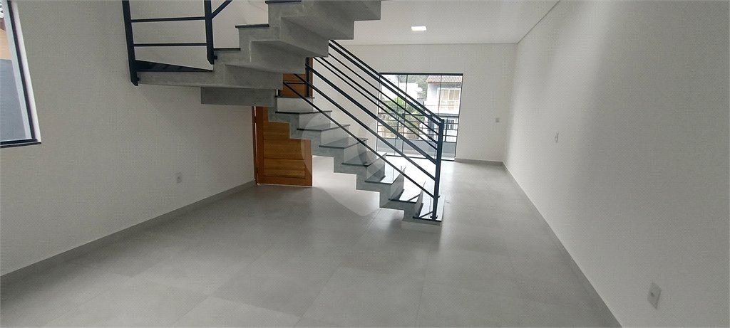 Sobrado à venda com 3 quartos, sendo 1 suíte, em Jardim Maristela, Atibaia, SP