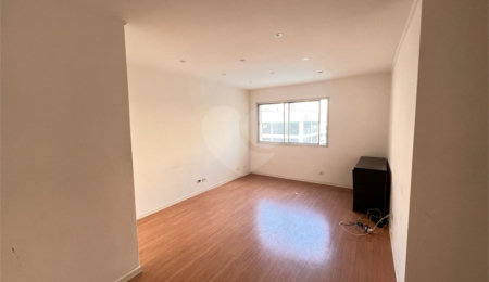 Apartamento à venda com 2 quartos em Moema, São Paulo, SP