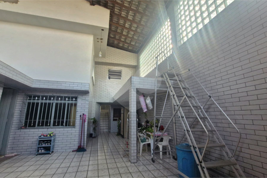 Sobrado à venda com 3 quartos, sendo 1 suíte, em Campo Grande, São Paulo, SP