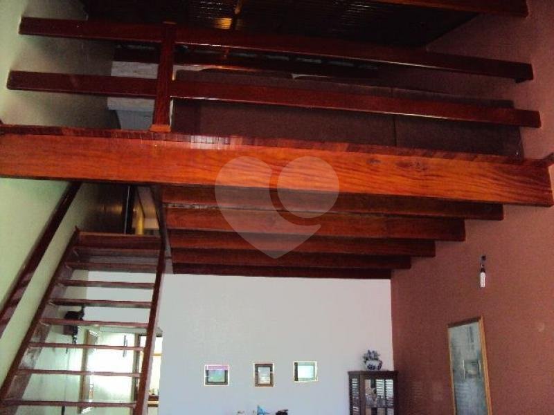 Sobrado à venda com 8 quartos em Vila Medeiros, São Paulo, SP