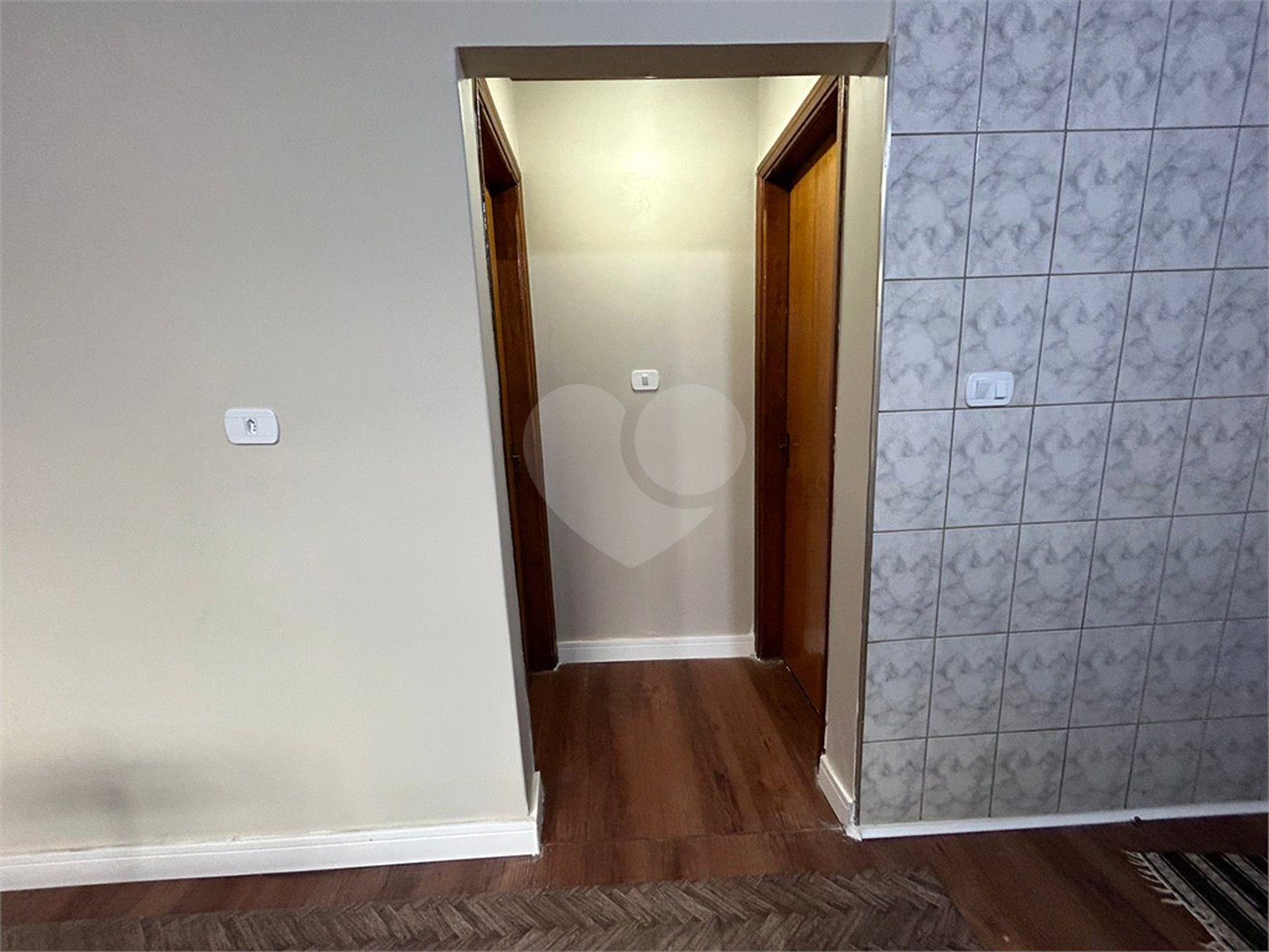 Casa à venda com 4 quartos, sendo 1 suíte, no Centro, Cravinhos, SP