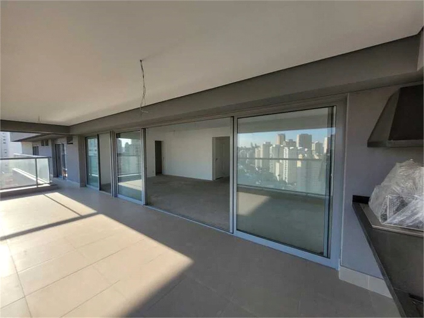 Apartamento à venda com 3 suítes em Água Branca, São Paulo, SP