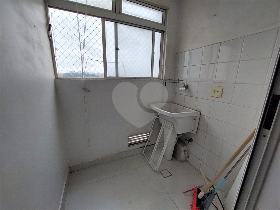 Apartamento à venda com 2 quartos em Vila Anastácio, São Paulo, SP