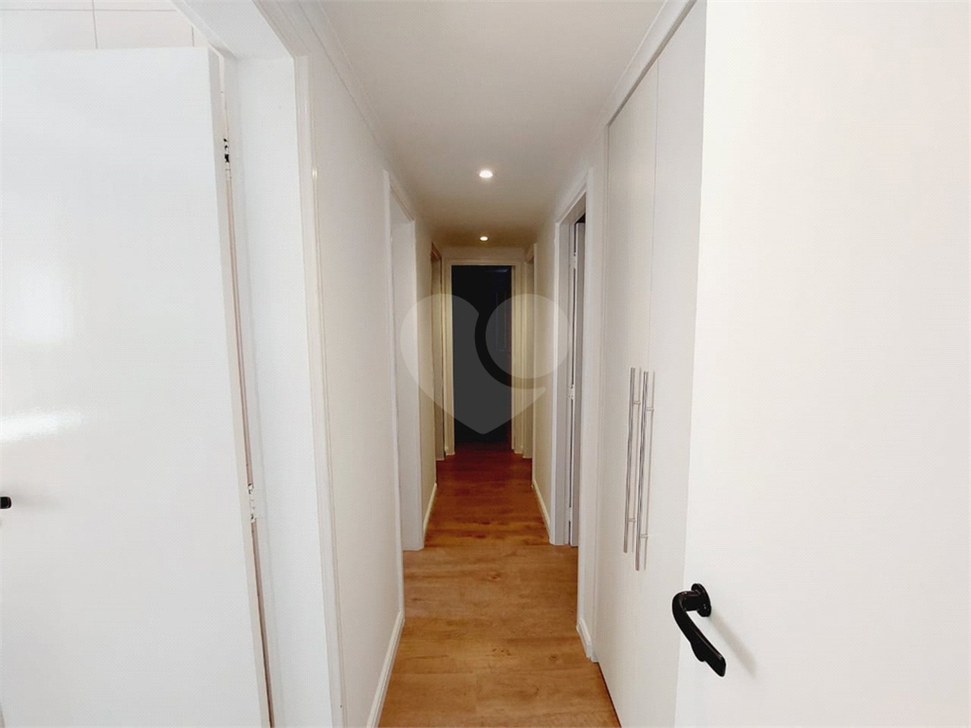 Apartamento à venda com 4 quartos, sendo 2 suítes,  em Alto da Lapa, São Paulo, SP