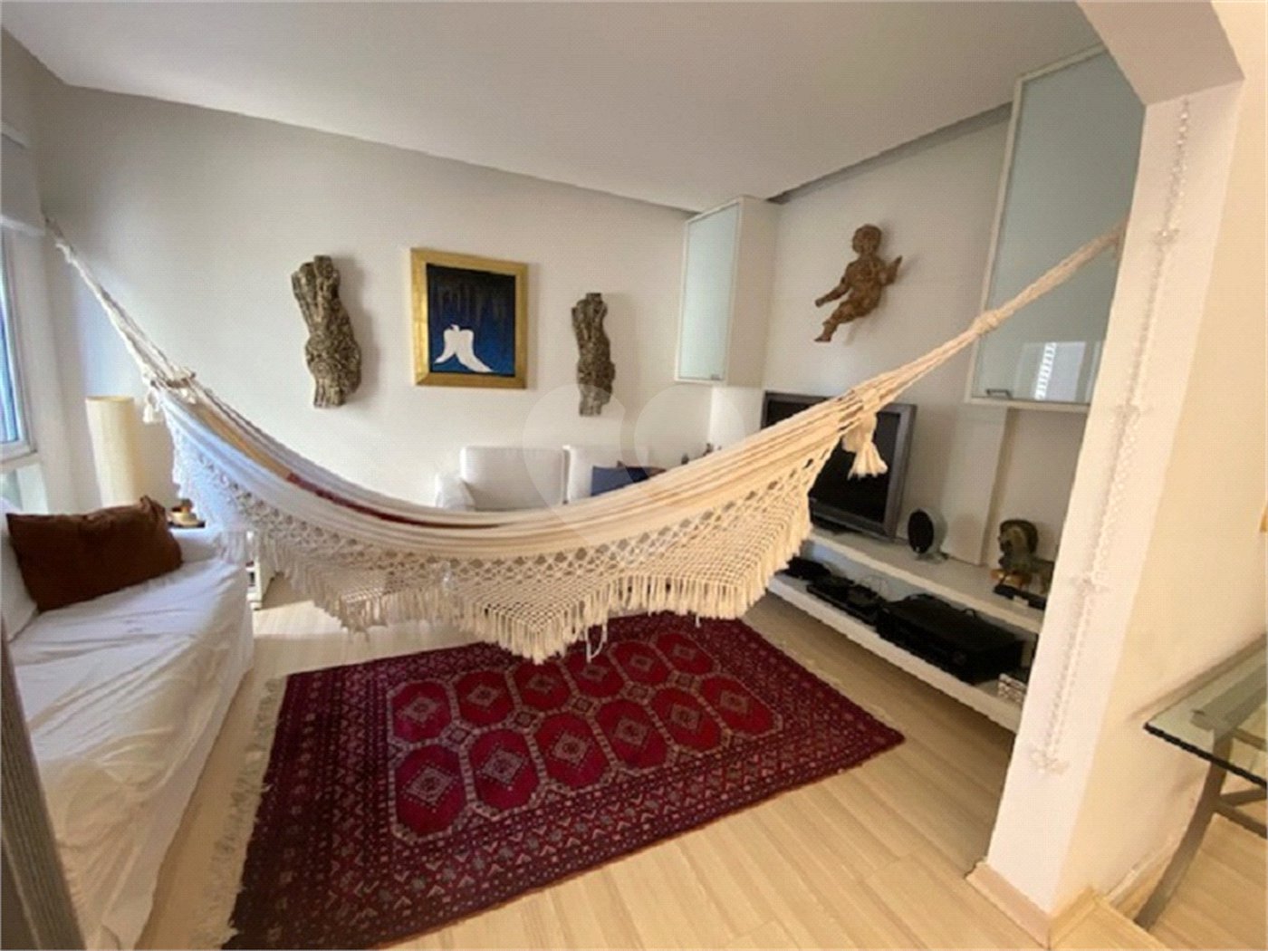 Apartamento à venda com 3 quartos, sendo 1 suíte, em Itaim Bibi, São Paulo, SP