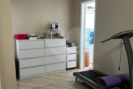 Apartamento à venda com 4 quartos, sendo 1 suíte, em Parque Tomas Saraiva, São Paulo, SP