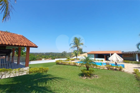 Casa à venda com 3 quartos, sendo 1 suíte,  no condomínio Santa Inês, Itu - SP