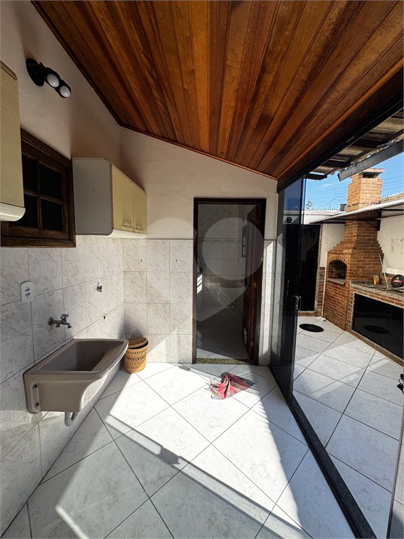Casa à venda com 3 quartos, sendo 1 suíte, no condomínio Village da Posse, Rio de Janeiro - RJ