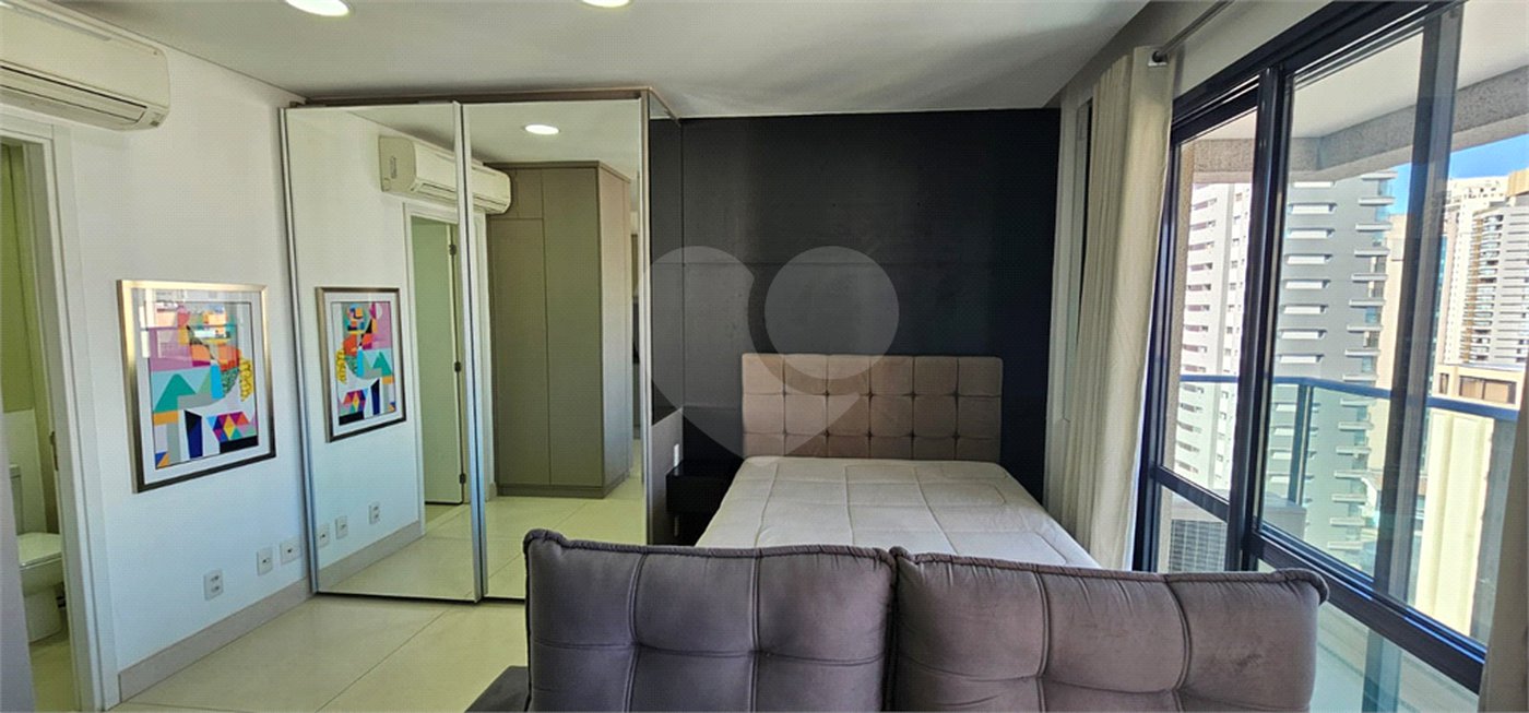Apartamento à venda com 1 suíte em Vila Nova Conceição, São Paulo, SP