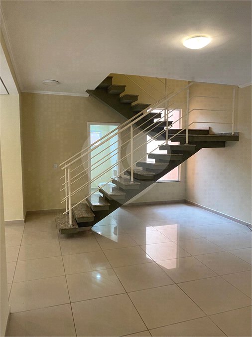 Casa para alugar com 3 quartos, sendo 1 suíte, no condomínio Reserva da Mata, Vinhedo - SP