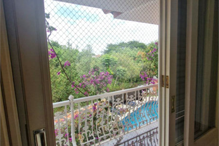 Casa à venda com 4 suítes no condomínio Estância Marambaia, Vinhedo - SP