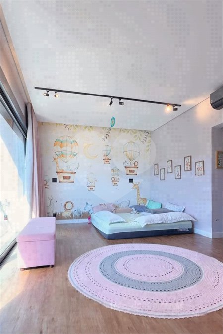Casa à venda com 3 suítes no condomínio Figueira Garden, Atibaia - SP