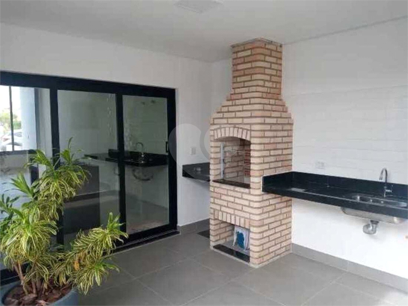 Casa à venda com 3 quartos, sendo 1 suíte, no condomínio Horto Florestal Villagio, Sorocaba - SP