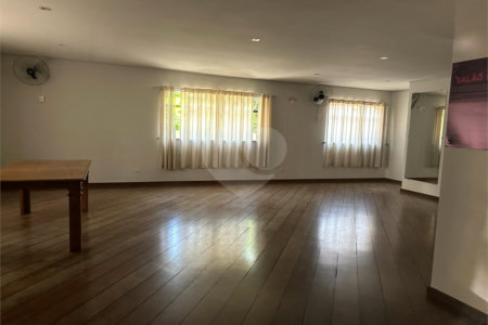 Apartamento à venda com 3 quartos em Vila Polopoli, São Paulo, SP