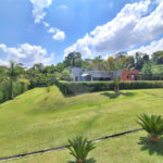 Terreno à venda com 3 quartos, sendo 1 suíte, no condomínio Portal Ouro Verde, Atibaia - SP