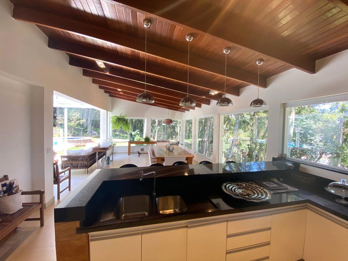Casa à venda com 4 suítes em Serra da Cantareira, Mairiporã, SP